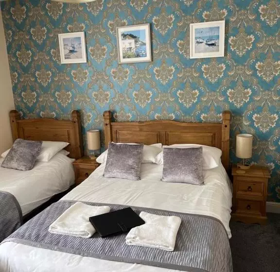 ホテル Willows Guest House