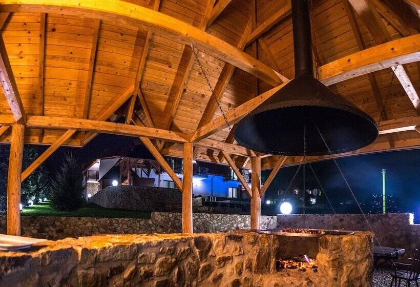 فندق Apartamenty Pod łysicą