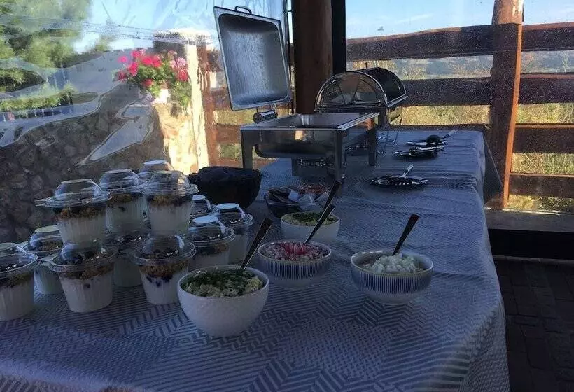 Hotelli Apartamenty Pod łysicą