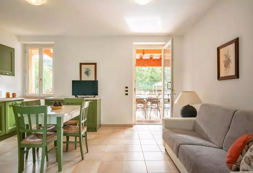 Hotelli Ombra Verde Residence E B&b