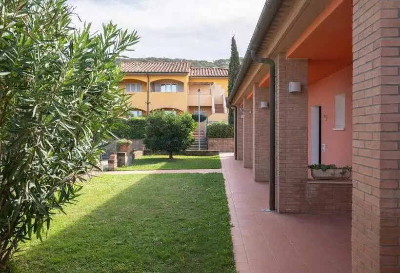 Hotelli Ombra Verde Residence E B&b