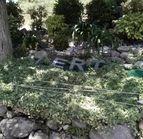 ホテル Agriturismo Cascina Lert