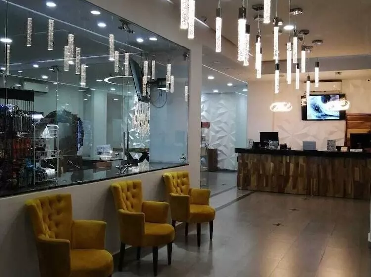 ホテル Anb Aeropuerto Guadalajara