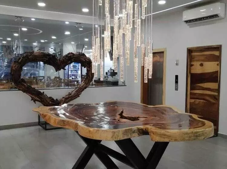 ホテル Anb Aeropuerto Guadalajara