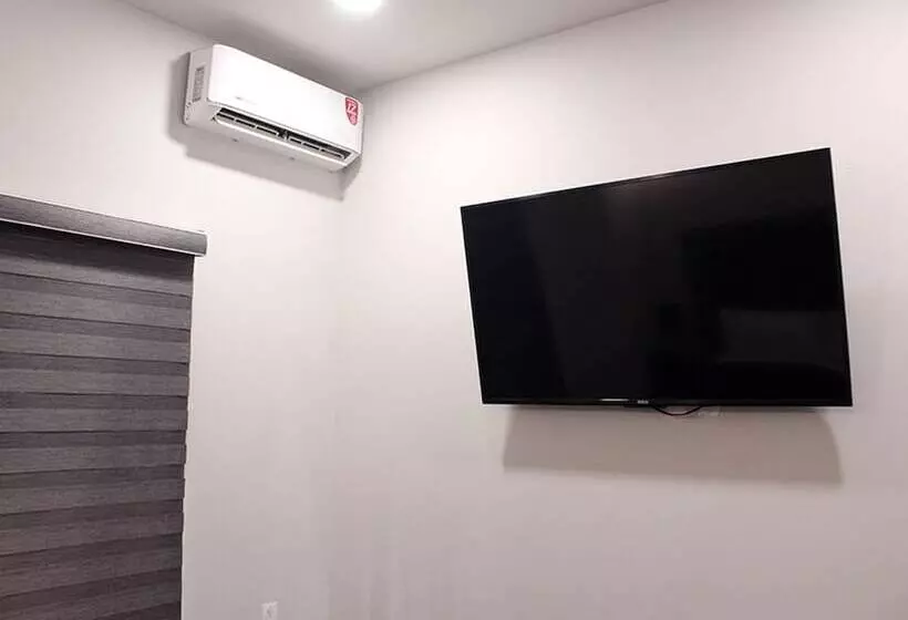 ホテル Anb Aeropuerto Guadalajara