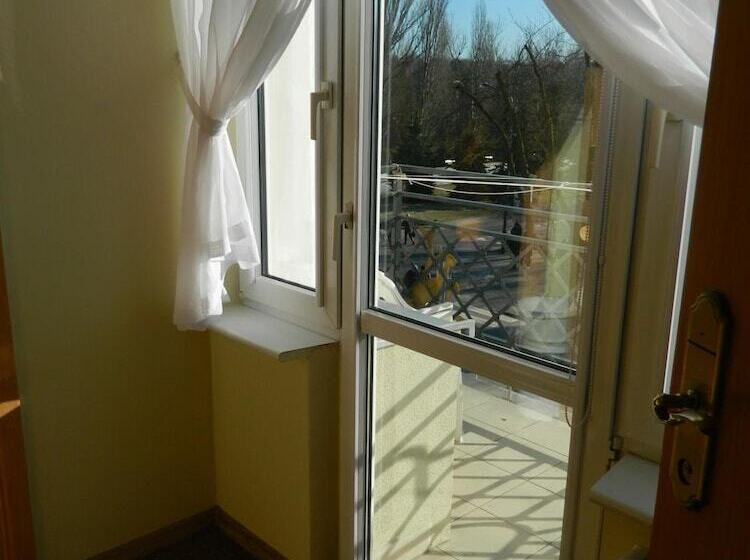 בית מלון כפרי Bursztyn