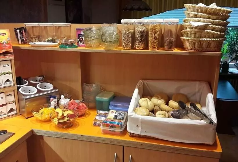 ホテル Verwöhn Pension Wiesengrund