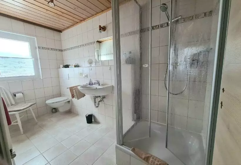 ホテル Verwöhn Pension Wiesengrund