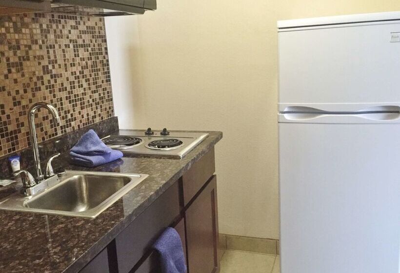 فندق Americas Best Value Inn Romulus/detroit Airport