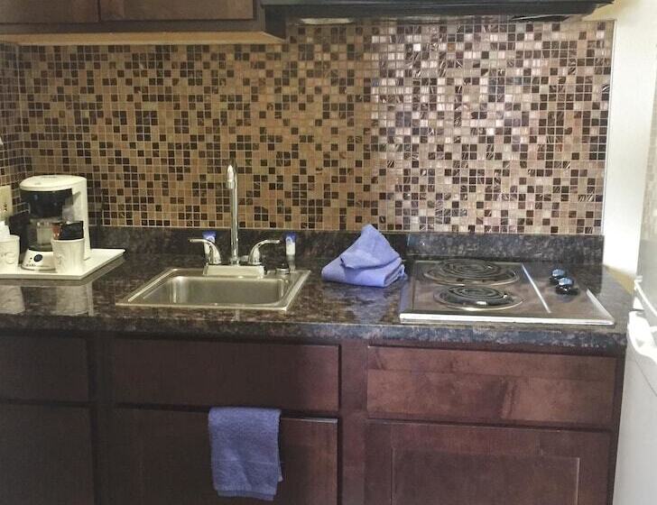 فندق Americas Best Value Inn Romulus/detroit Airport