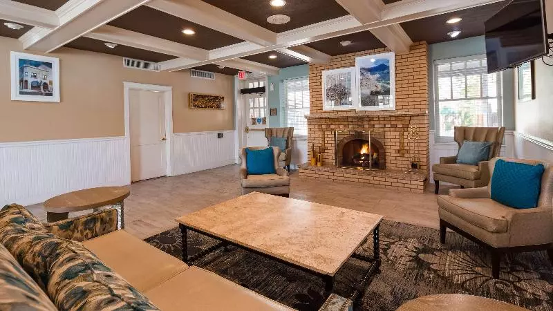 בית מלון כפרי Best Western Plus Plaza