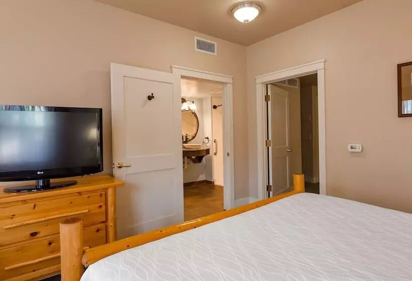 בית מלון כפרי Best Western Plus Plaza