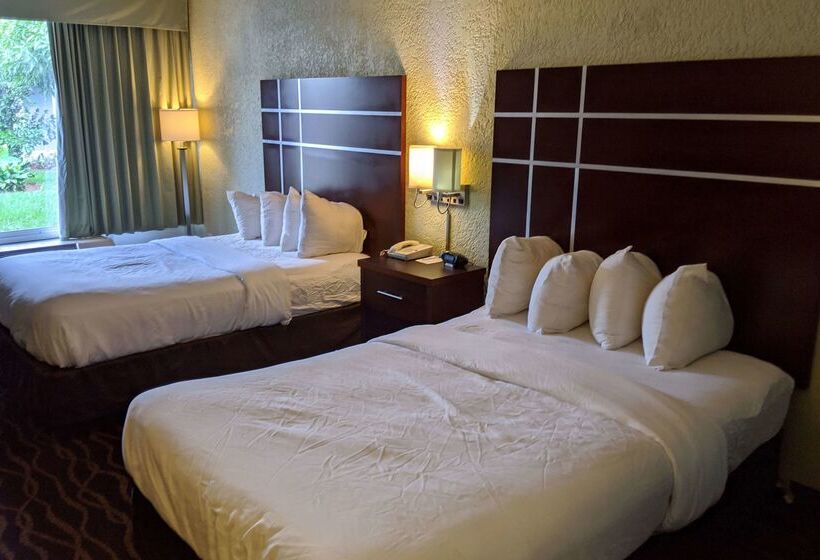 ホテル Days Inn By Wyndham Stuart