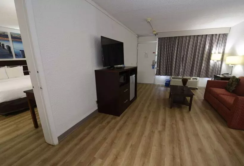 Hotelli Days Inn By Wyndham Stuart