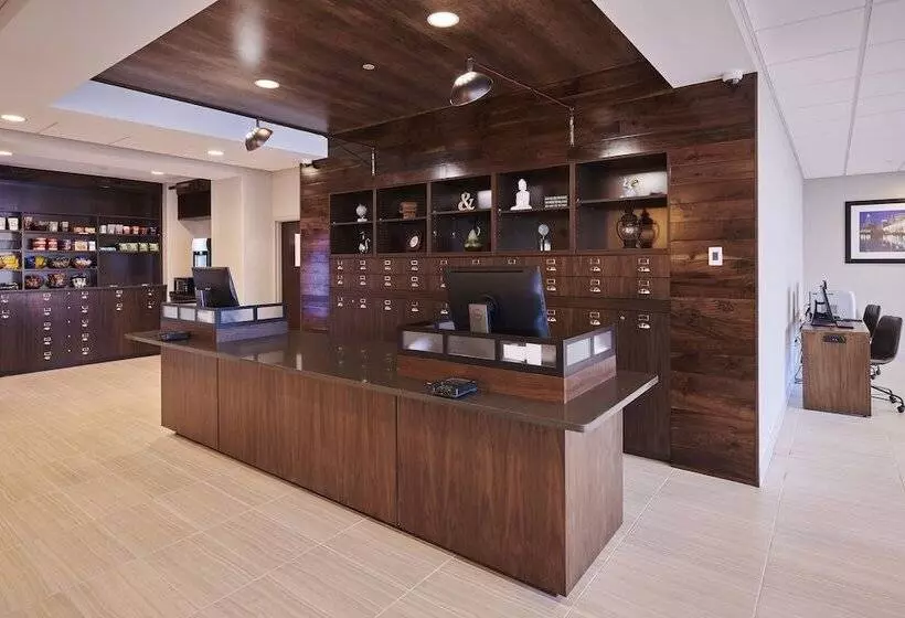 호텔 Four Points By Sheraton Clevelandeastlake