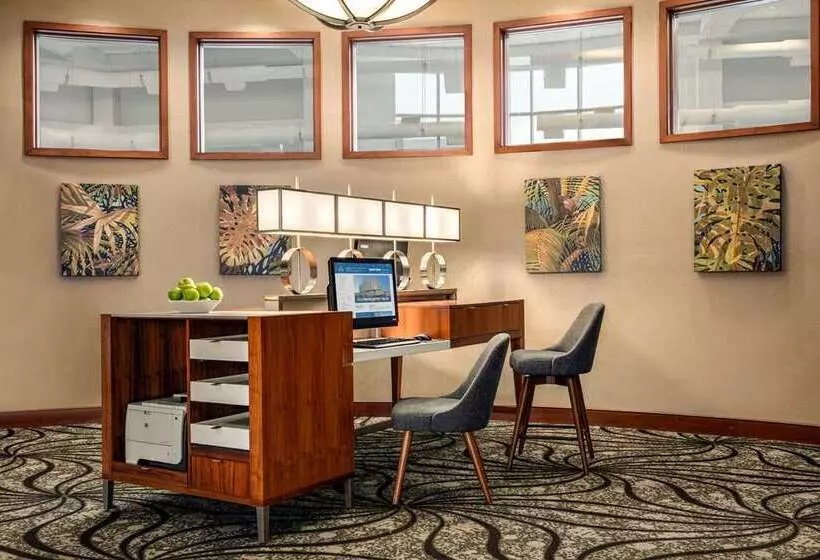 Hotelli Hilton Ocean City Oceanfront Suites