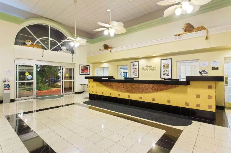 هتل Oasis Bay Suites, Tampa, Busch Gardens, Usf
