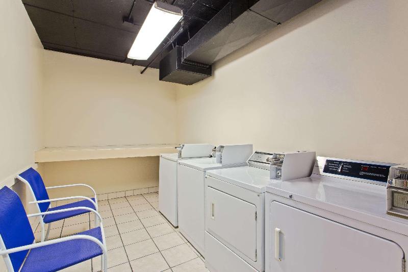 فندق Oasis Bay Suites, Tampa, Busch Gardens, Usf