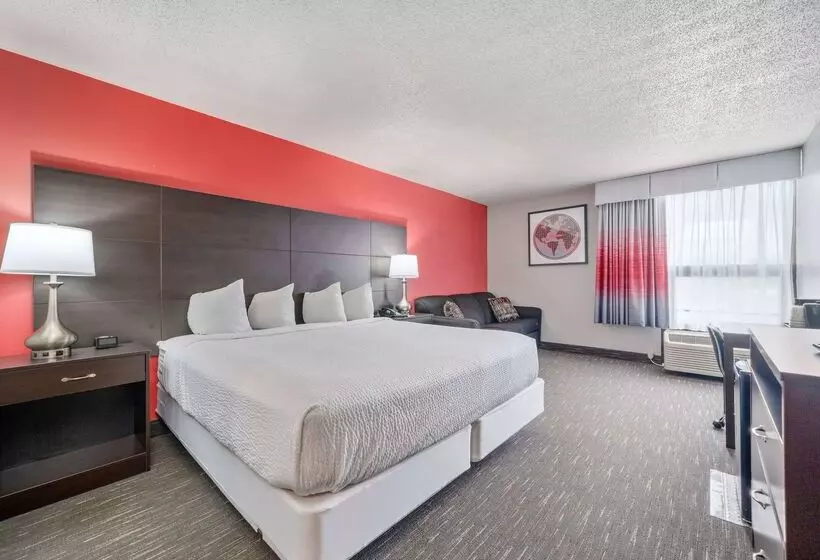 هتل Ramada By Wyndham Sioux Falls Airport   Waterpark Resort & Event Center