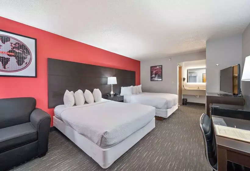 هتل Ramada By Wyndham Sioux Falls Airport   Waterpark Resort & Event Center