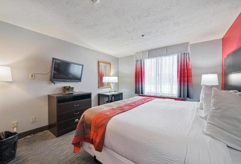 Otel Ramada By Wyndham Sioux Falls Airport   Waterpark Resort & Event Center