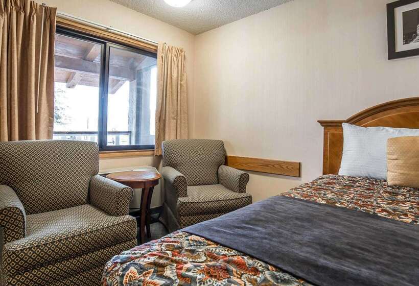 فندق Rodeway Inn