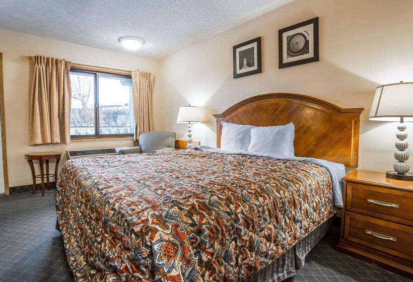 فندق Rodeway Inn