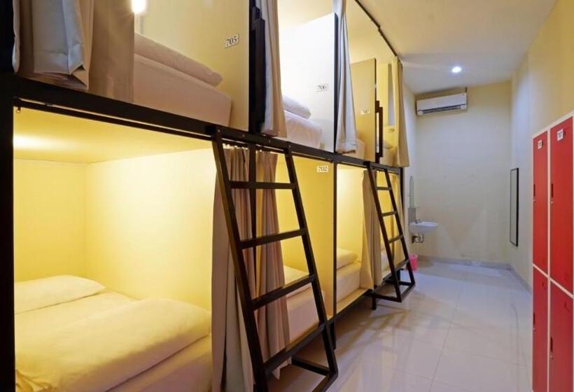 酒店 V Canggu Dormitory