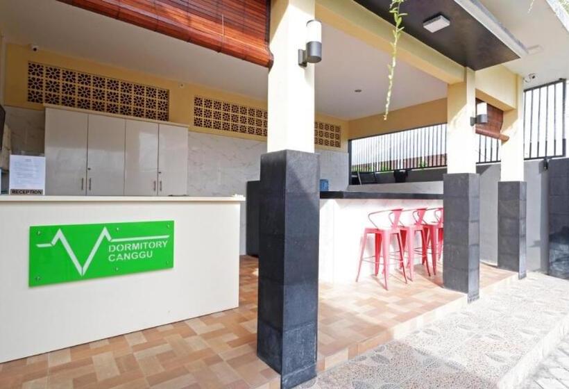 酒店 V Canggu Dormitory