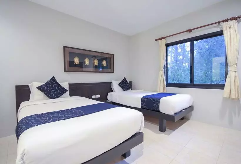 Hotelli Capital O75345 Praewa Villas Naiyang Phuket