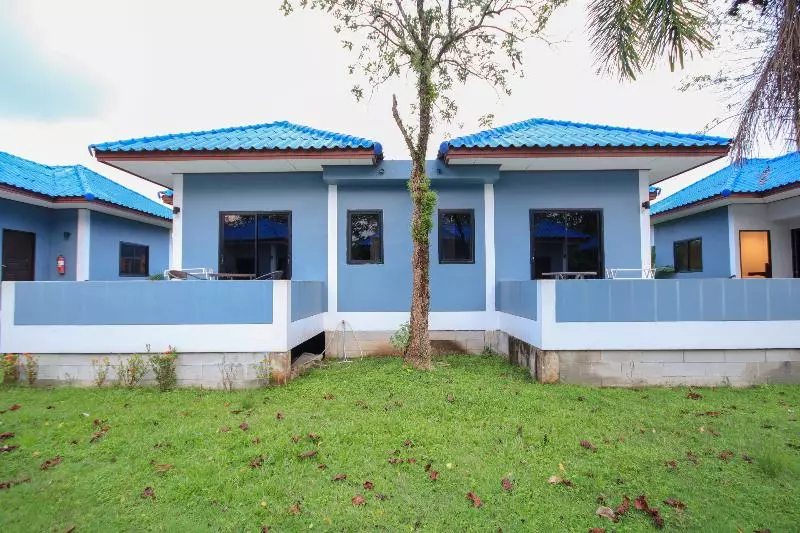 Hotelli Capital O75345 Praewa Villas Naiyang Phuket