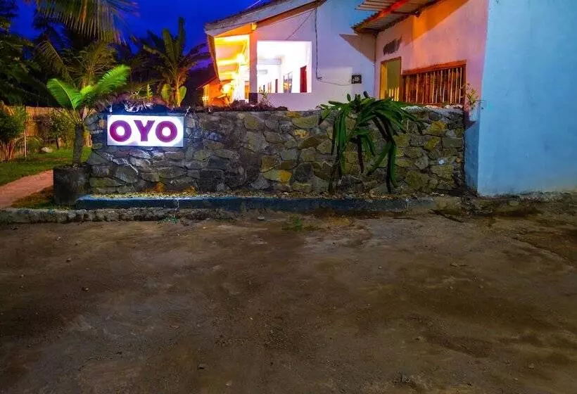 ホテル Hallway Homestay By Oyo Rooms