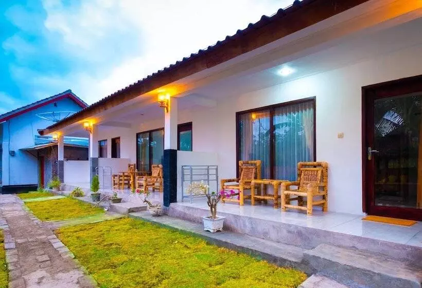 ホテル Hallway Homestay By Oyo Rooms