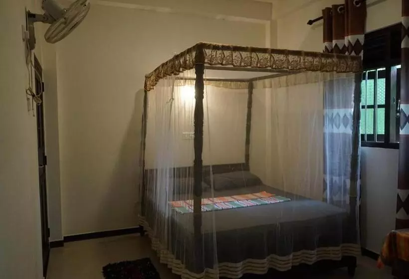 Hotelli Laguna Surfing Stay