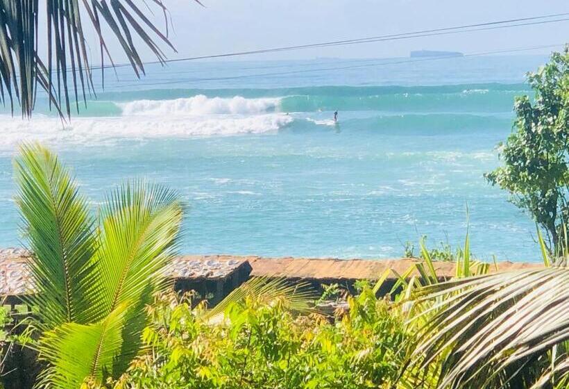 בית מלון כפרי Laguna Surfing Stay