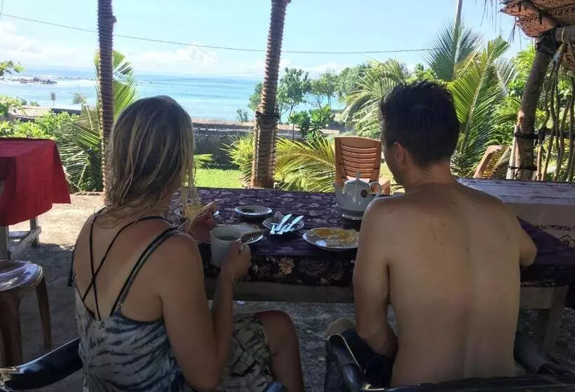 Hotelli Laguna Surfing Stay