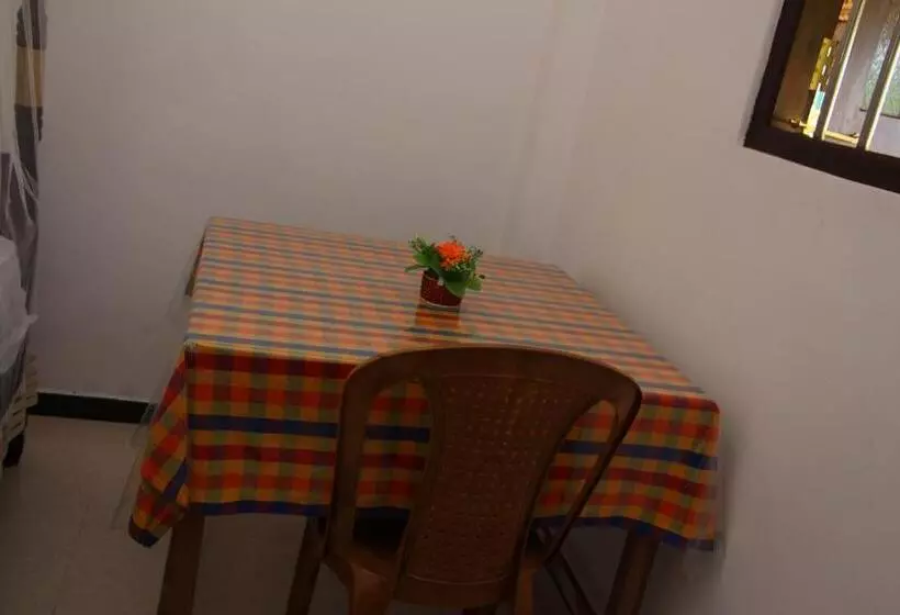 Hotelli Laguna Surfing Stay