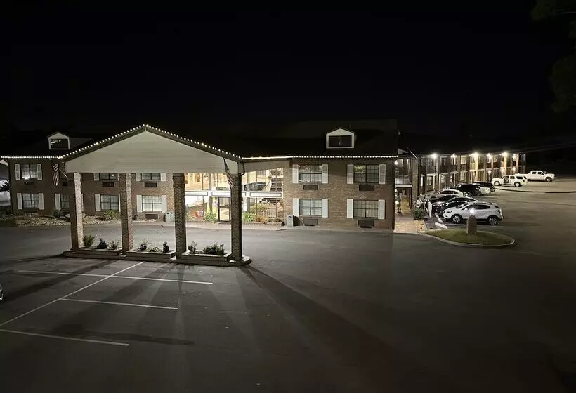 هتل At Home Inn   Pensacola