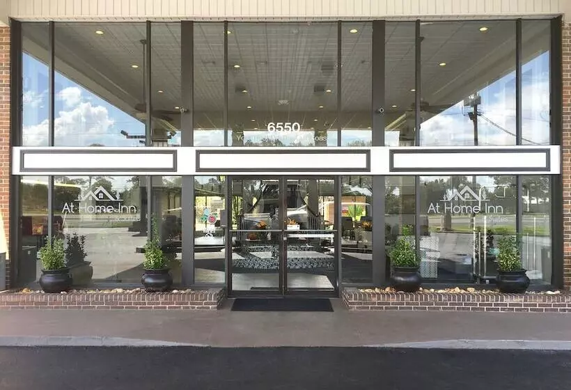 هتل At Home Inn   Pensacola