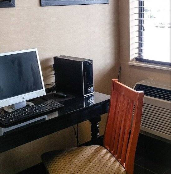 ホテル Days Inn By Wyndham Collinsville St Louis