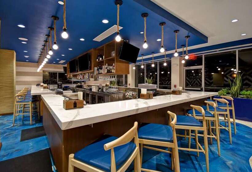 Hotel Doubletree By Hilton Virginia Beach Oceanfront South