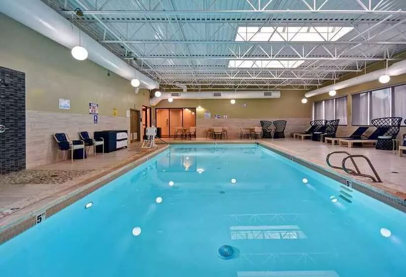 בית מלון כפרי Doubletree By Hilton Virginia Beach Oceanfront South