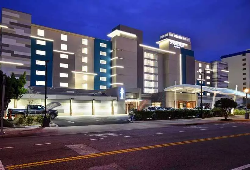 בית מלון כפרי Doubletree By Hilton Virginia Beach Oceanfront South