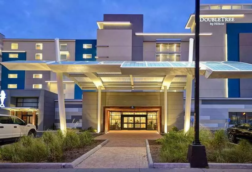 בית מלון כפרי Doubletree By Hilton Virginia Beach Oceanfront South