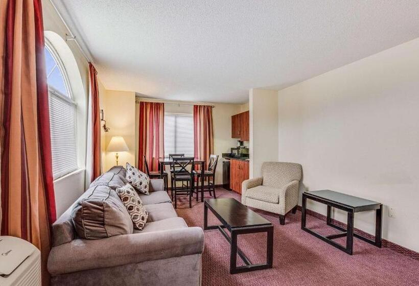 Отель Econo Lodge Whitehall Near Michigan S Adventure