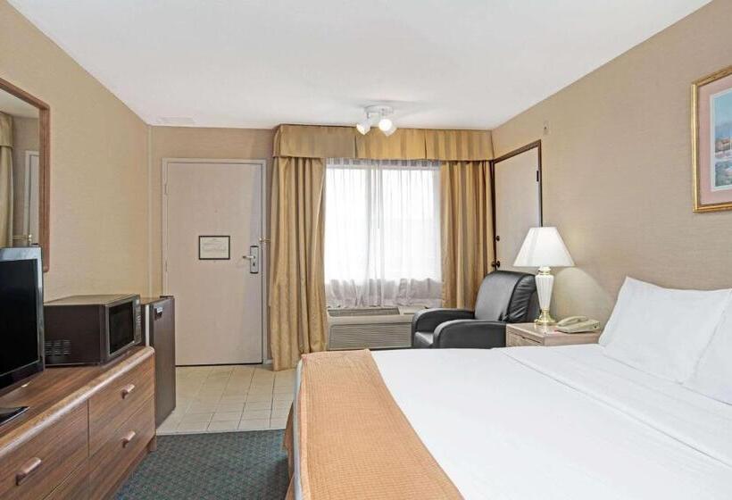 فندق Howard Johnson By Wyndham Torrance