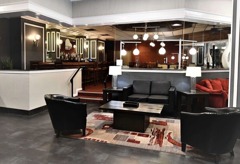 Ramada By Wyndham Jacksonville Hotel & Conference Center