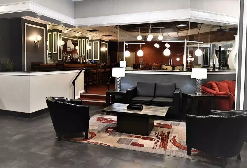 Ramada By Wyndham Jacksonville Hotel & Conference Center