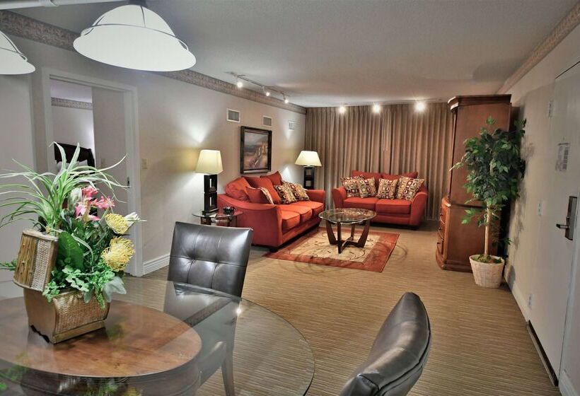 Ramada By Wyndham Jacksonville Hotel & Conference Center