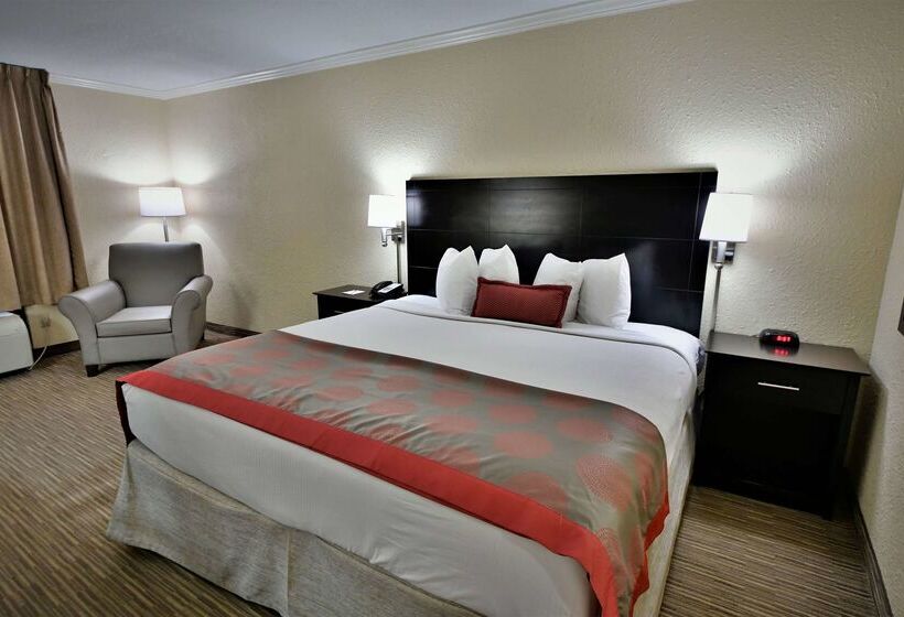 Ramada By Wyndham Jacksonville Hotel & Conference Center
